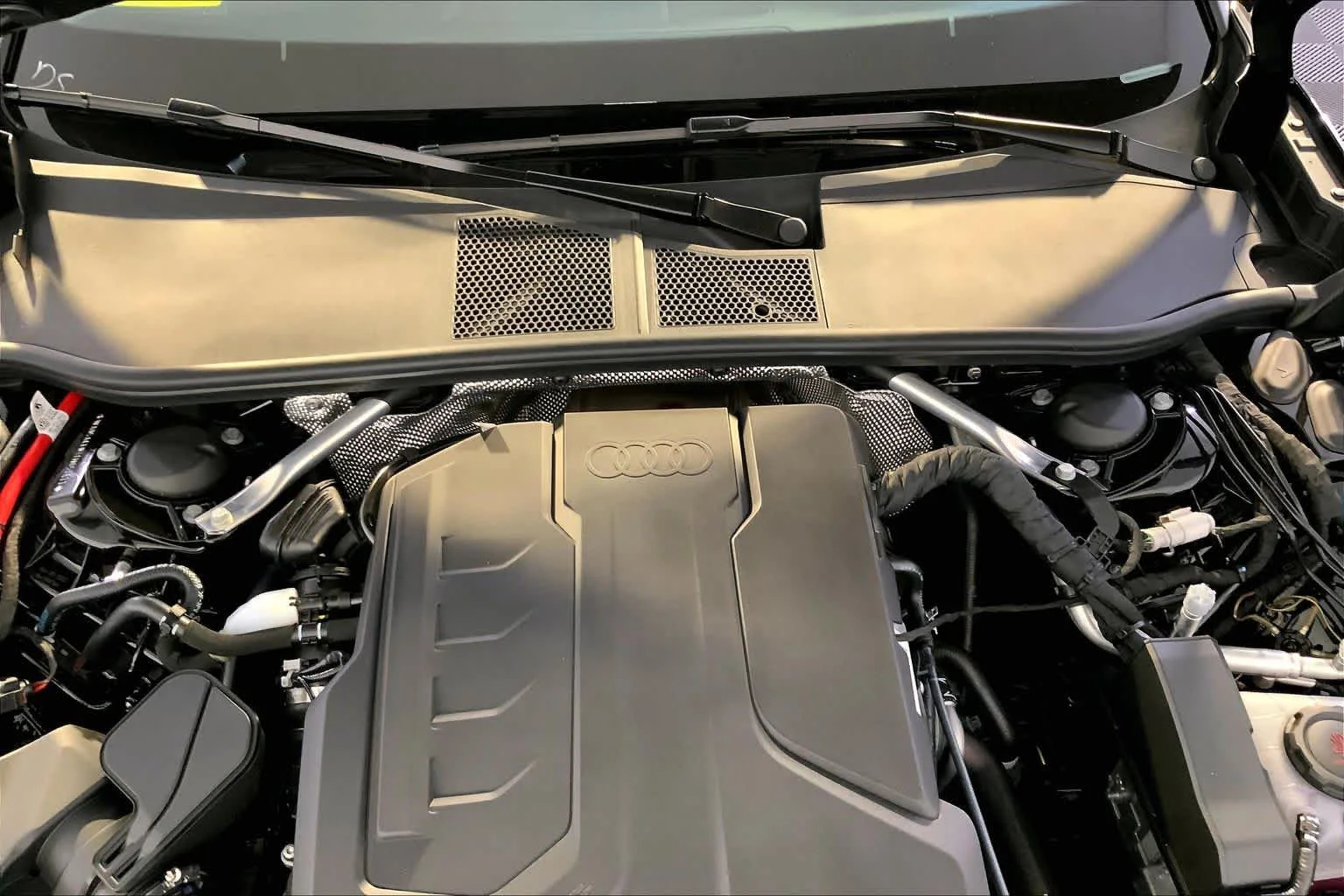 New 2026 Mythos Black me Audi Premium Plus image 17