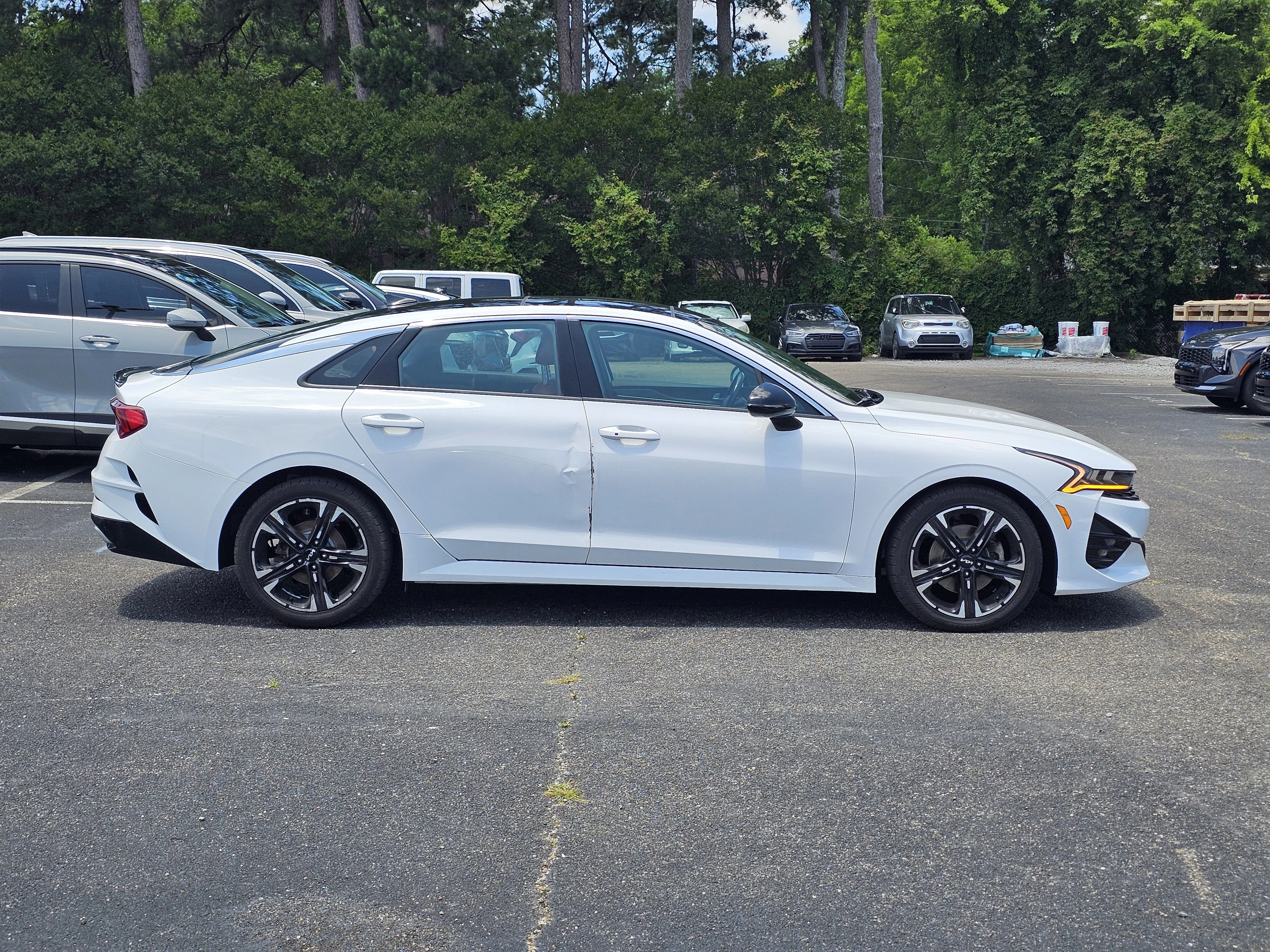 Used 2022 Glacial White Pearl Kia GT-Line image 4