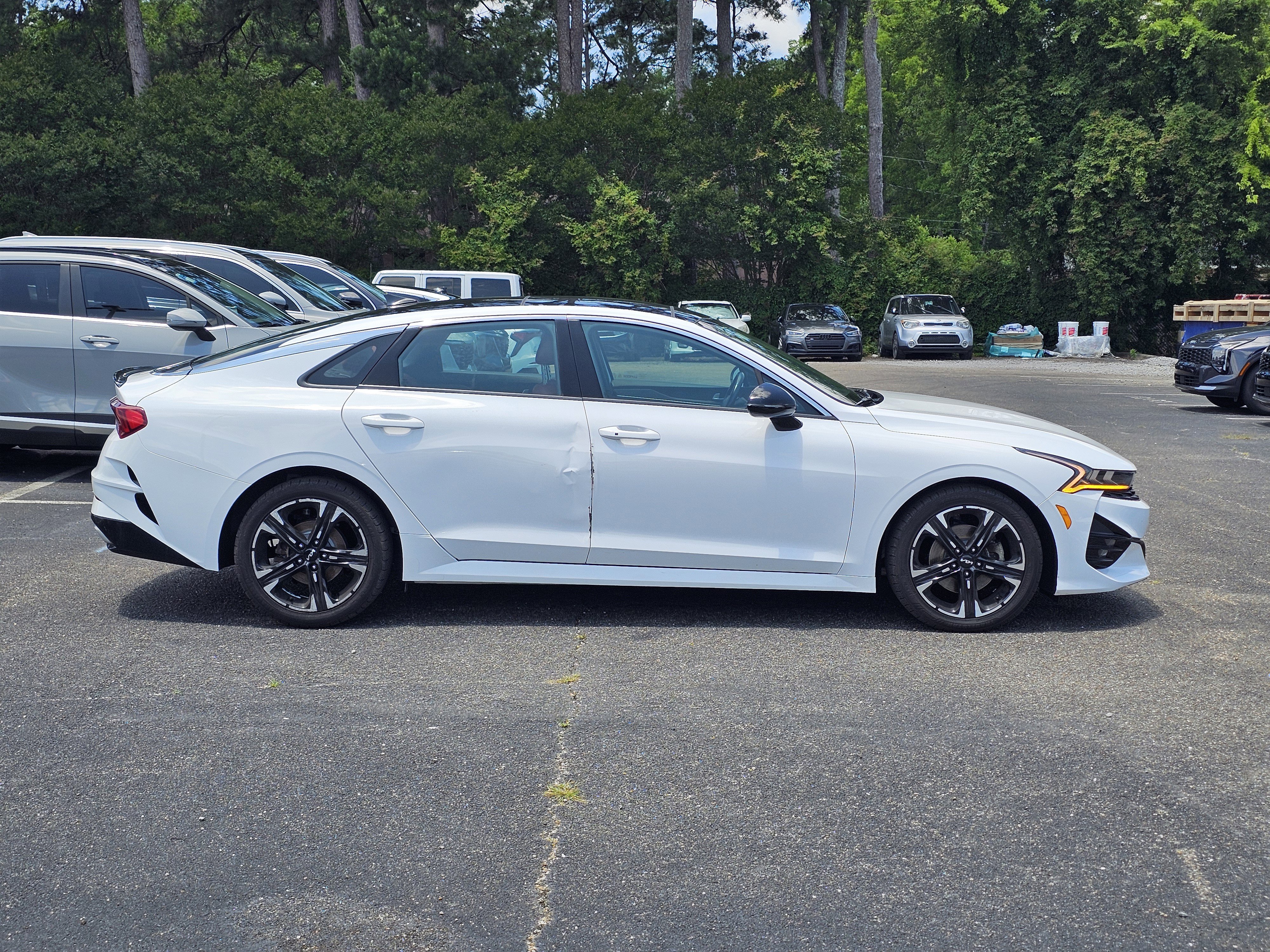 Used 2022 Glacial White Pearl Kia GT-Line image 4