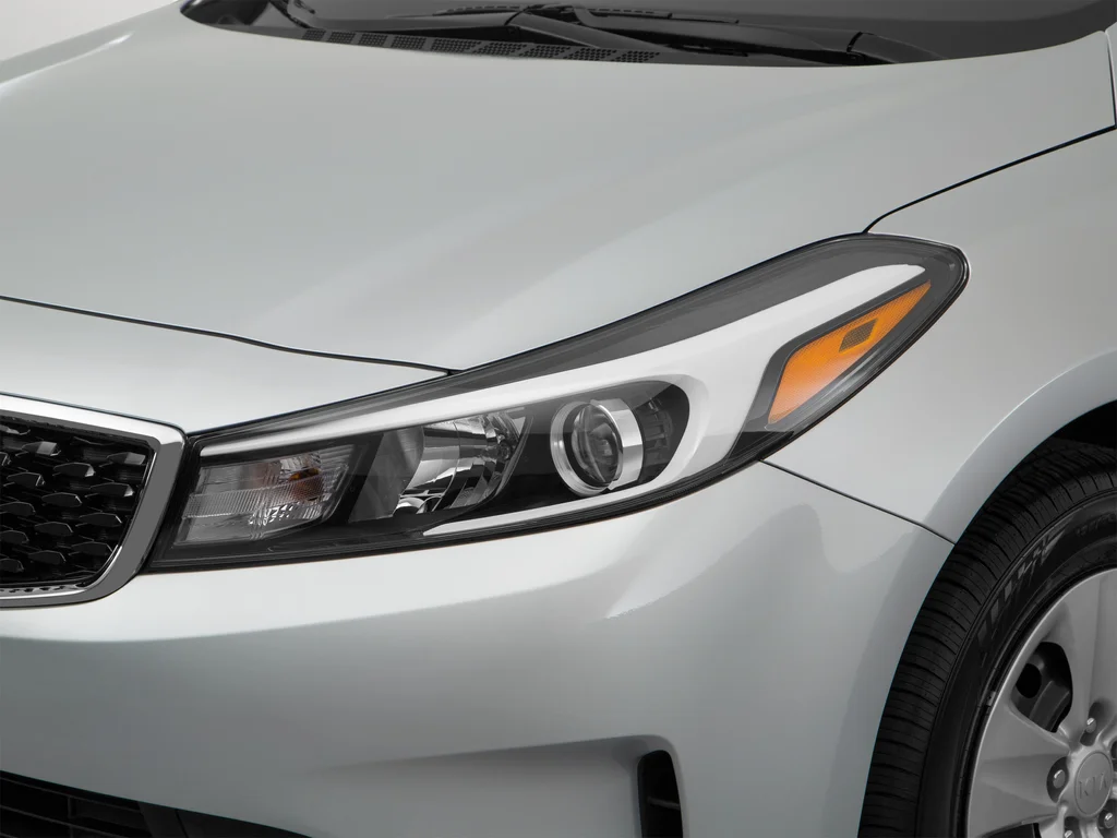 Used 2017 Silver Kia LX image 45