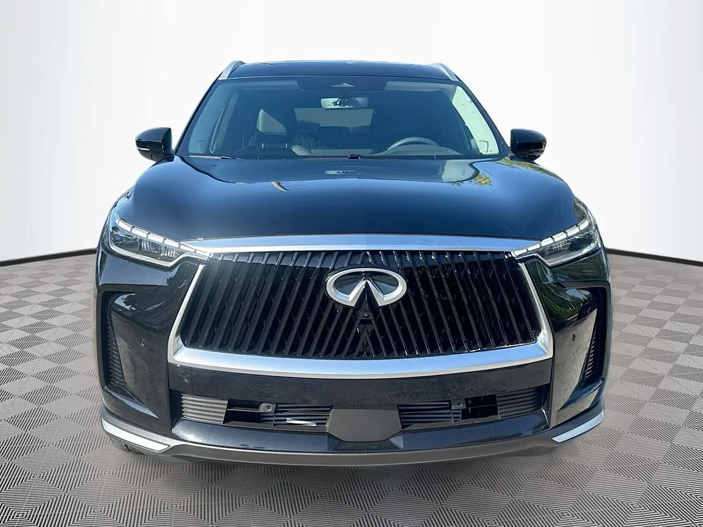 New 2027 MINERAL BLACK INFINITI Luxe FWD image 2