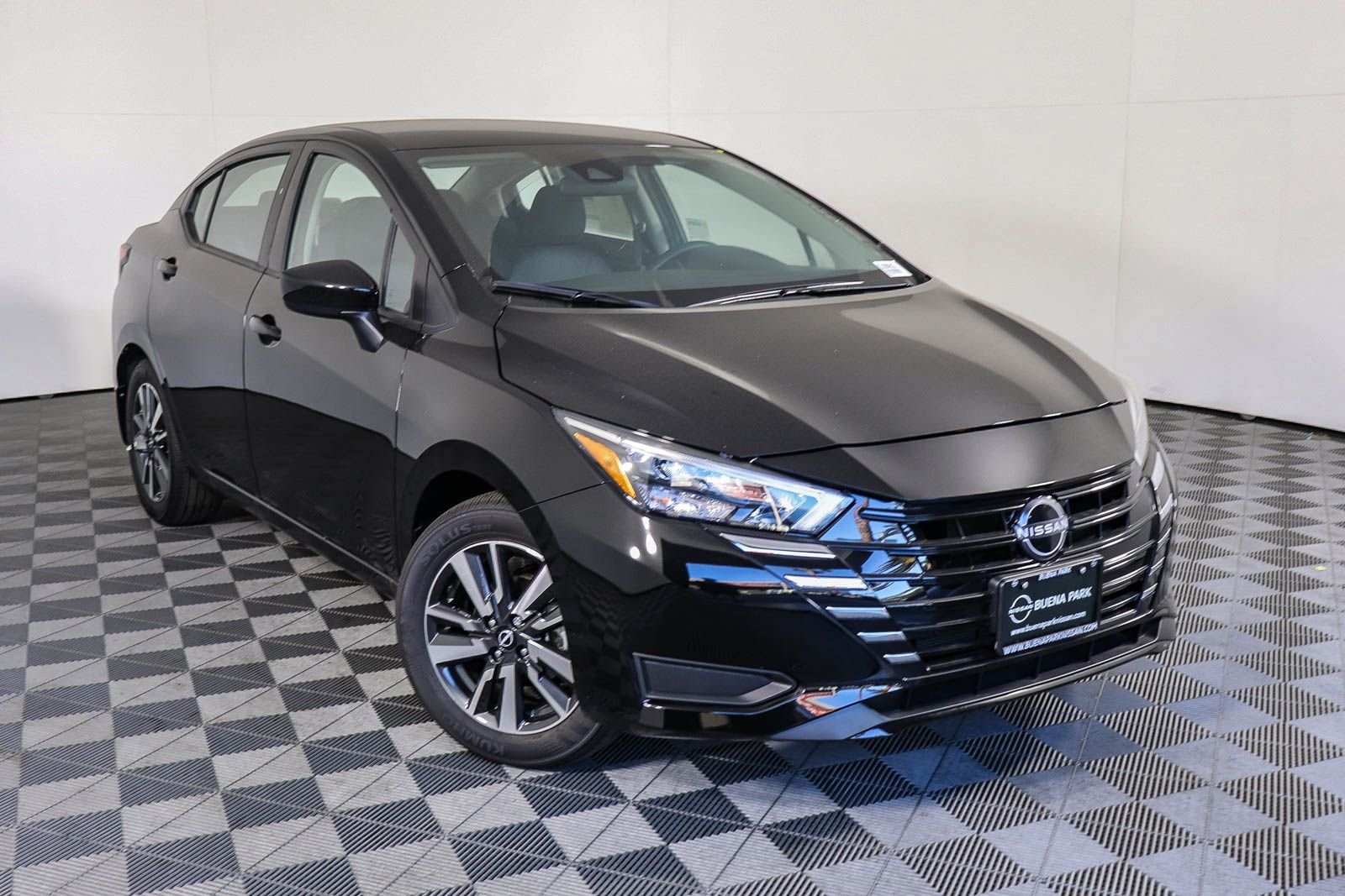 2025 Nissan Versa Sedan SV