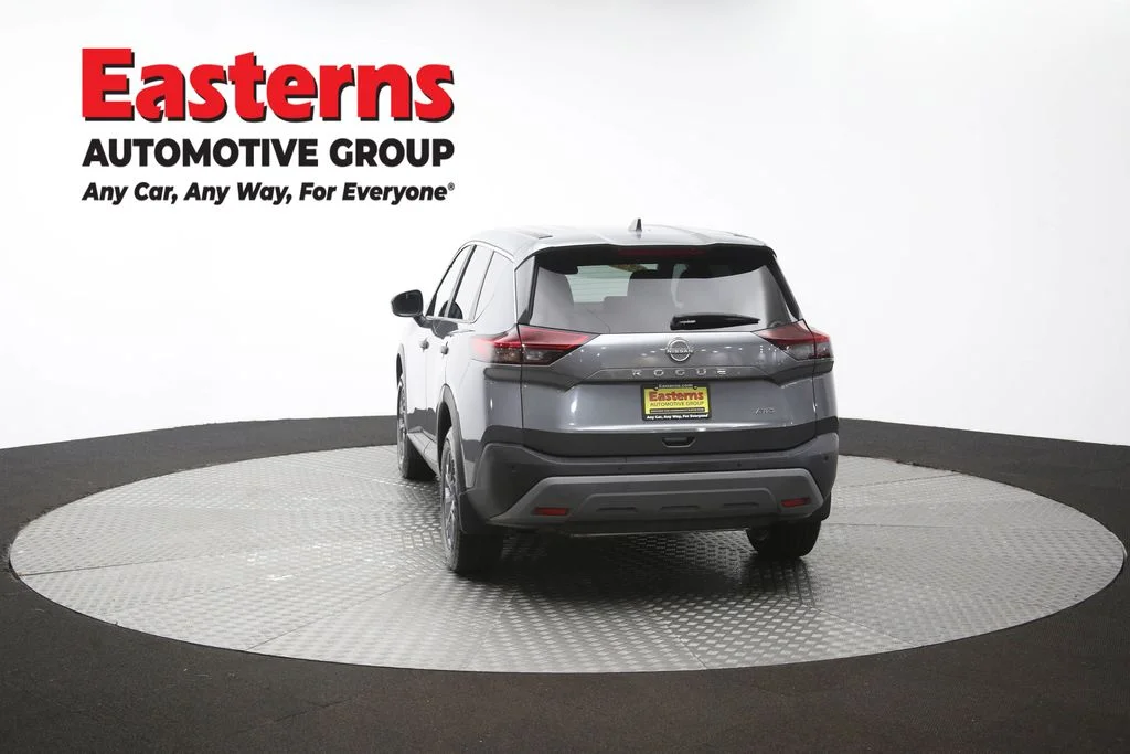 Used 2023 Gray Nissan S image 38