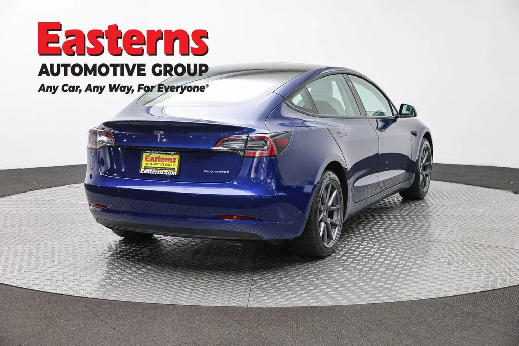 Used 2022 Blue Tesla Long Range image 5