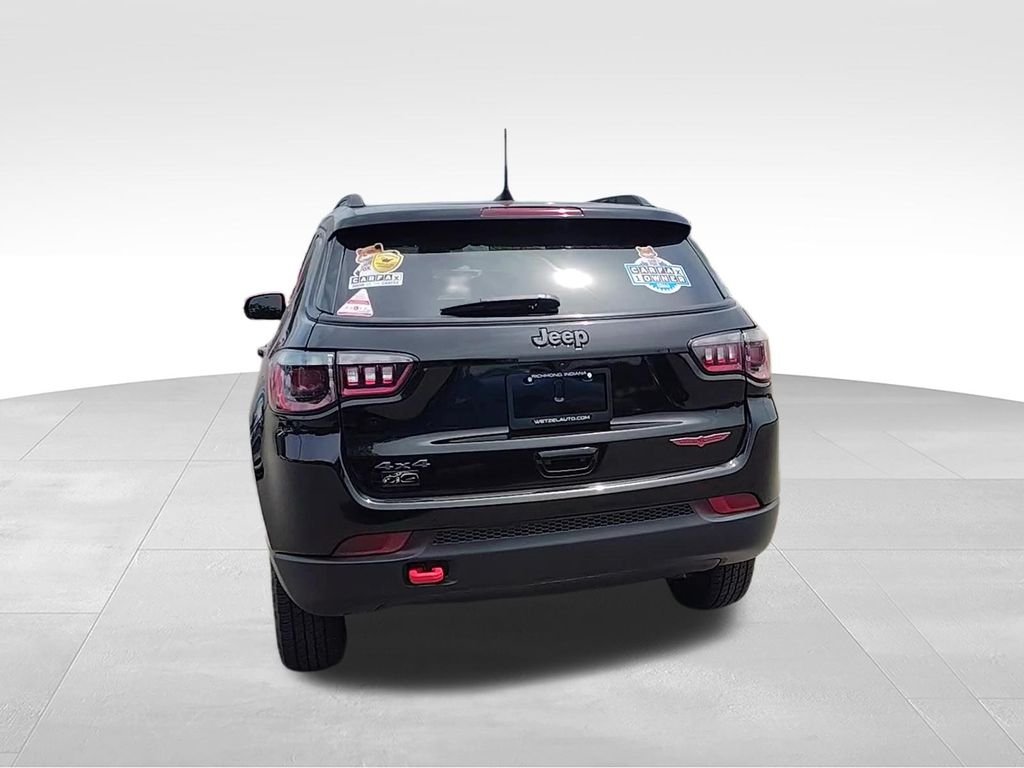 Used 2022 Black Jeep Trailhawk image 9