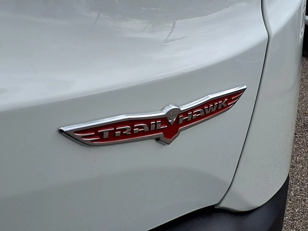 Used 2023 White Jeep Trailhawk image 10
