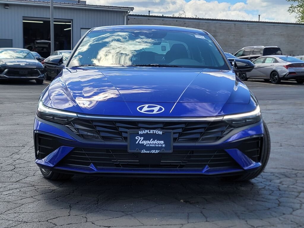 Certified Used 2026 Blue Hyundai SEL Sport image 4