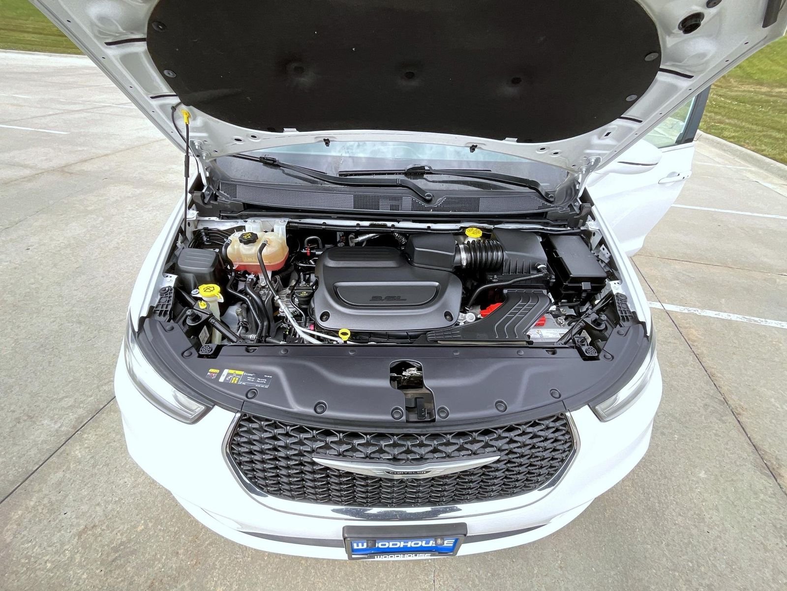 Used 2022 White Chrysler Touring L image 23