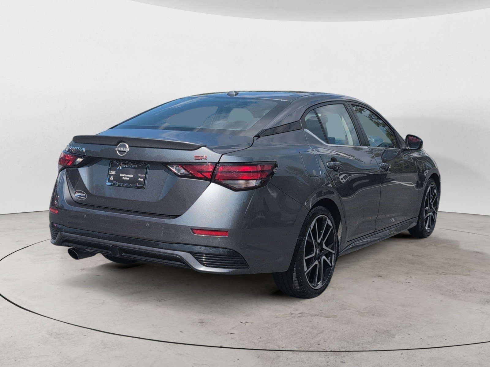 Used 2025 Gun Metallic Nissan SR image 3