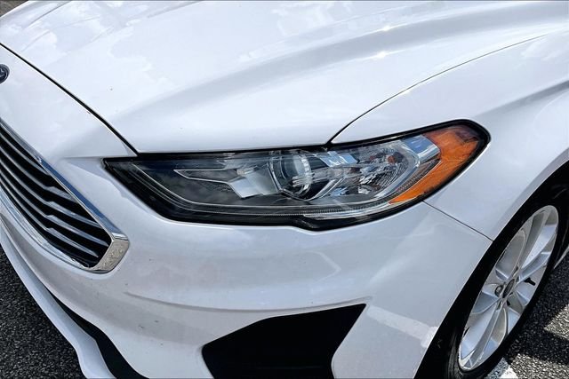 Used 2019 White Ford SE image 29
