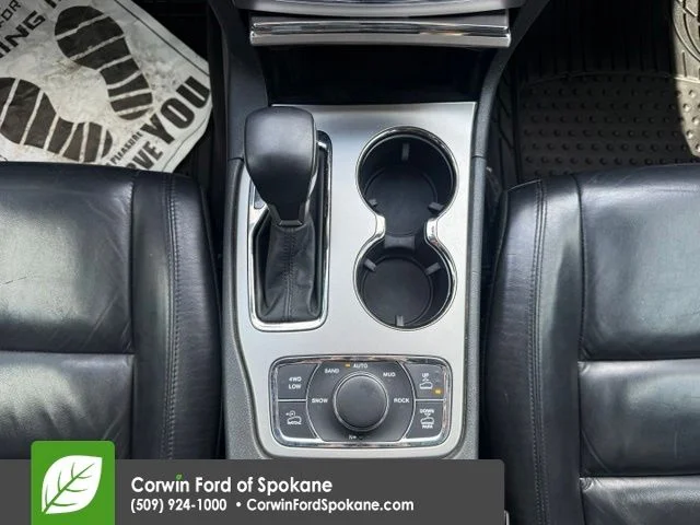 Used 2018 Velvet Red Pearlcoat Jeep Limited image 30