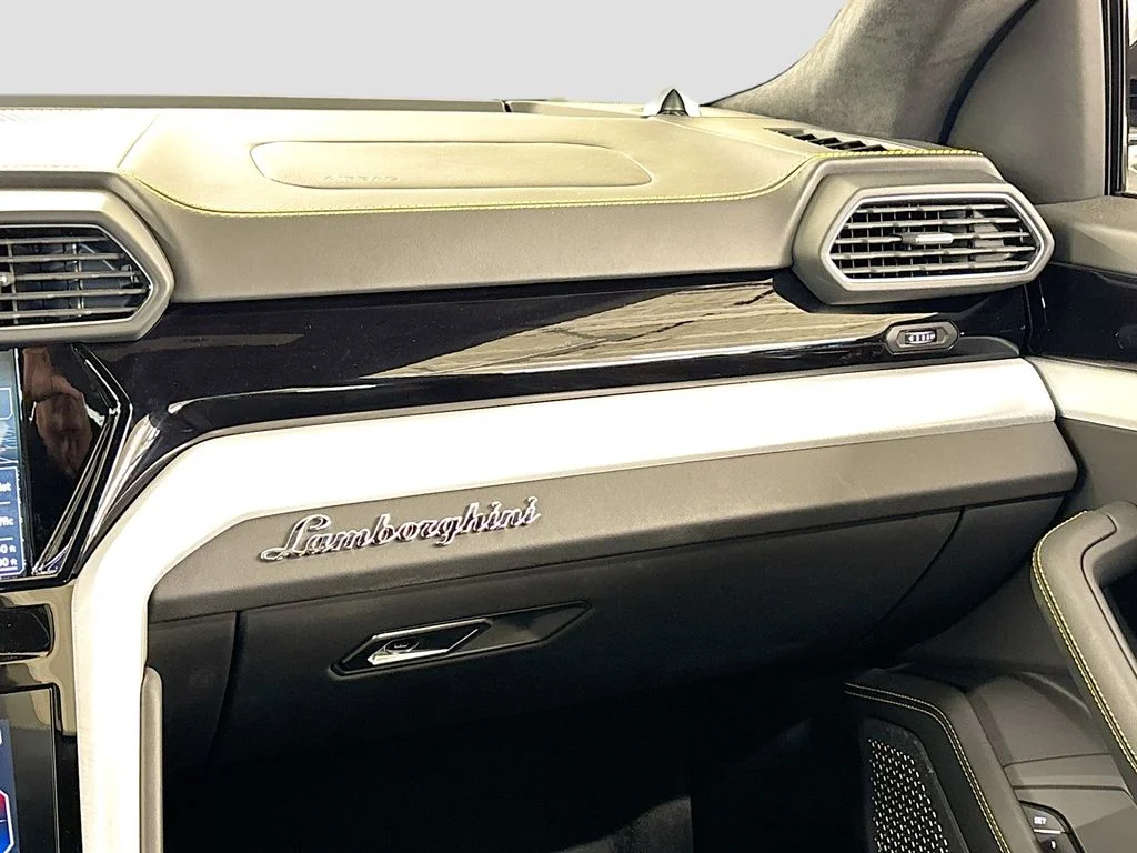 2021 Lamborghini Urus Base - Photo 20