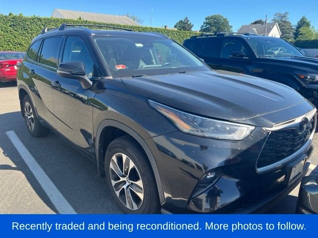 Used 2021 Black Toyota XLE image 1