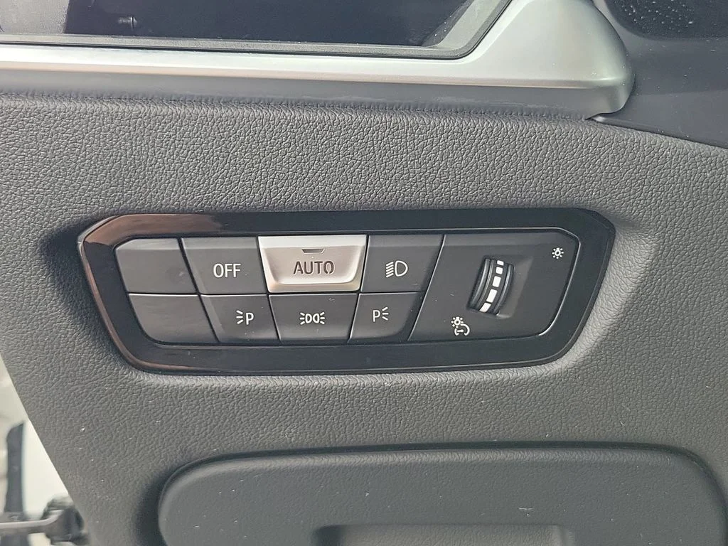 Used 2022 White BMW 230i image 22