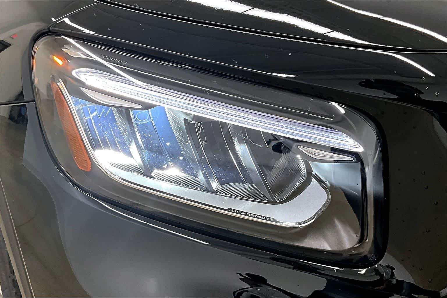New 2026 Night Black Mercedes-Benz GLB 250 image 13