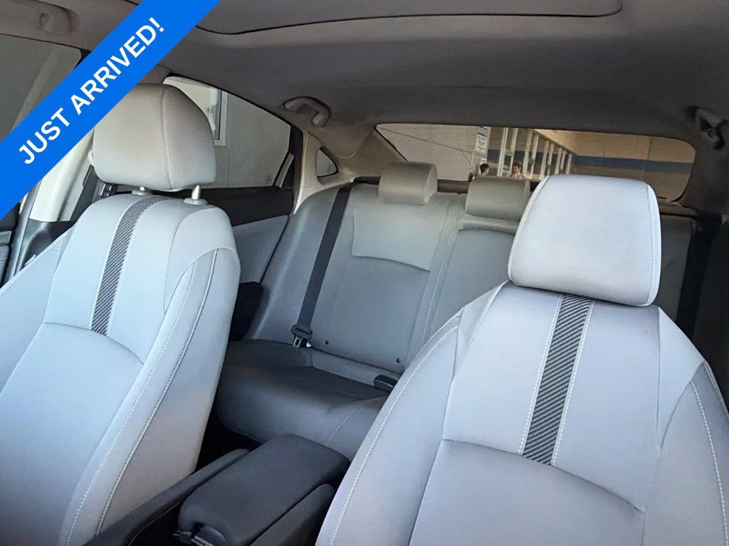 Certified Used 2017 Modern Steel Metallic Honda EX image 5