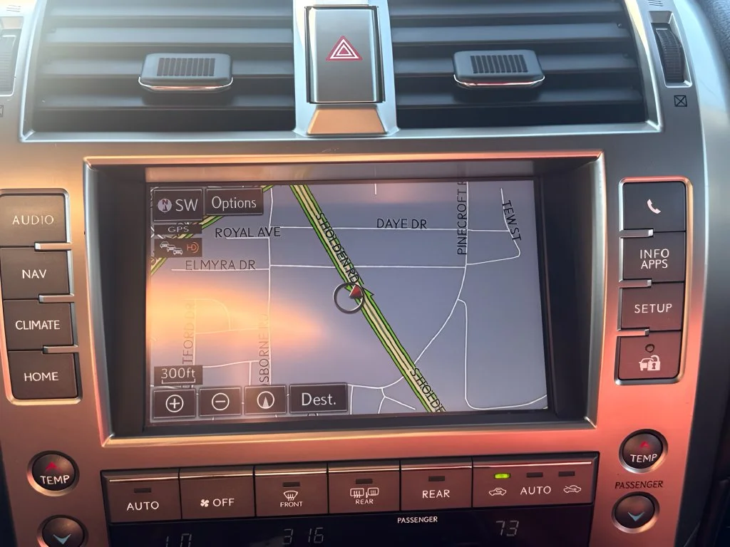 Used 2021 White Lexus 460 Luxury image 21