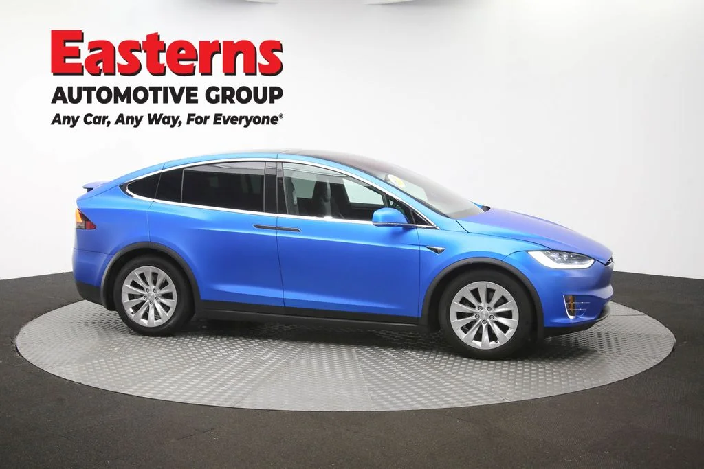 Used 2019 Blue Tesla 75D image 42