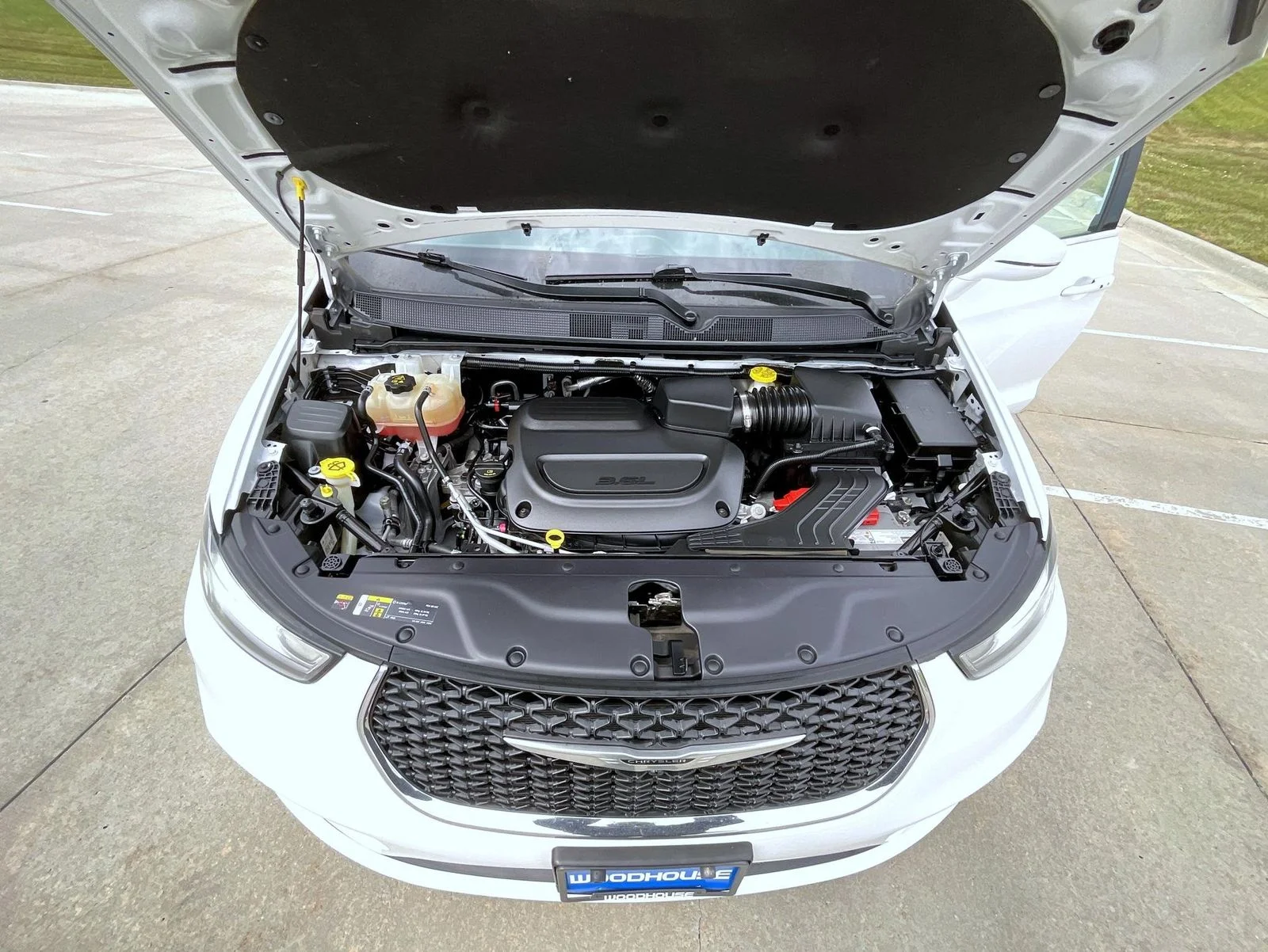 Used 2022 White Chrysler Touring L image 23