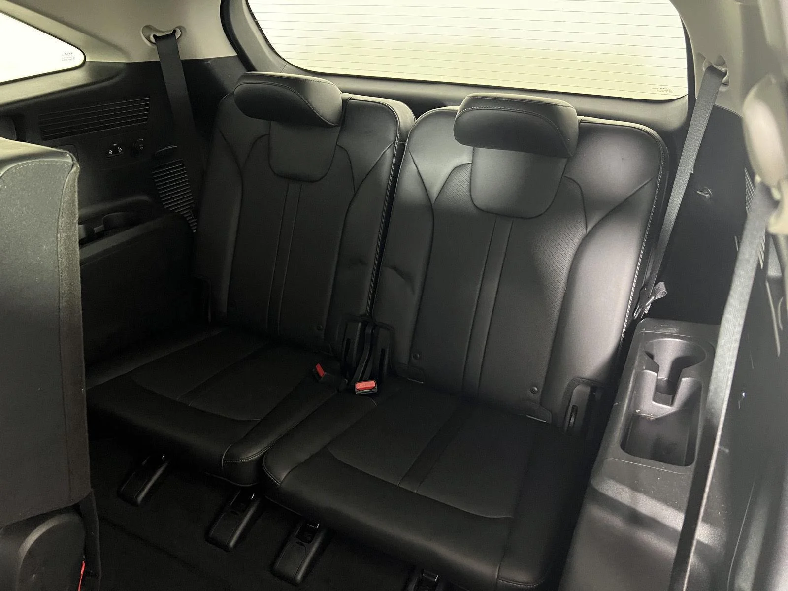 Used 2022 Ebony Black Kia X-Line S image 27