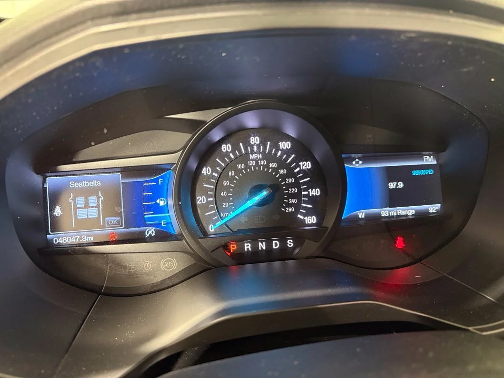 Used 2022 Silver Ford SE image 22