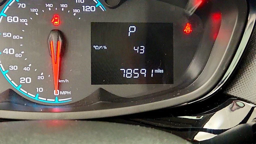 Used 2022 Crimson Chevrolet 4dr Hatchback CVT 1LT image 15