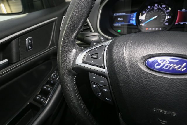Used 2015 White Ford SEL image 27