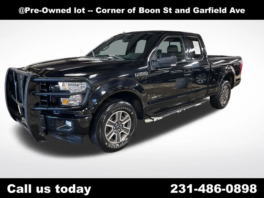 Used 2017 Black Ford XLT image 1