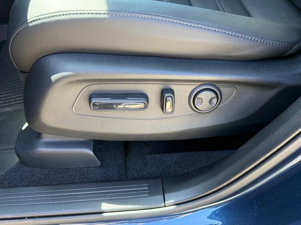 Certified Used 2026  Honda EX-L image 29