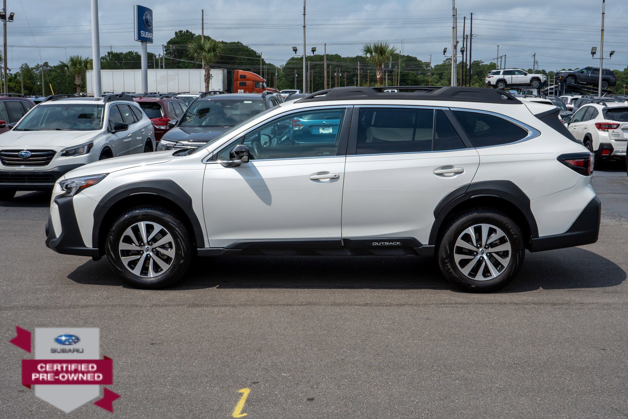 Used 2025 Crystal White Pearl Subaru Premium image 6