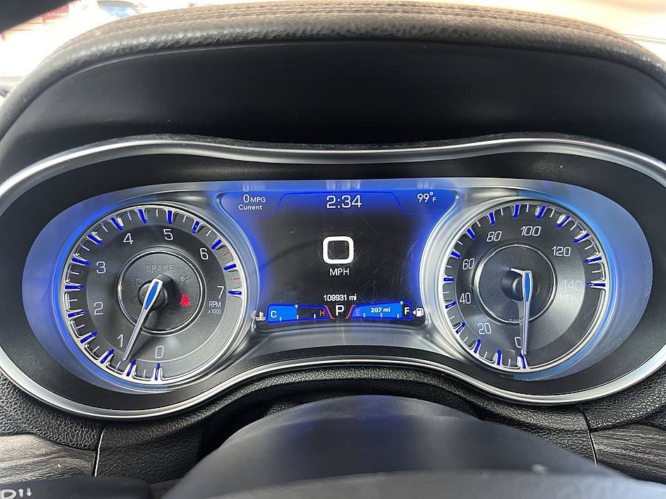 Used 2019 Velvet Red Pearlcoat Chrysler Touring image 23