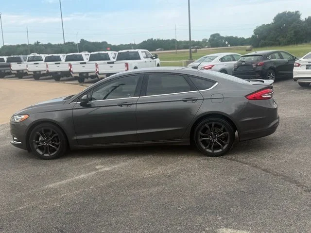Used 2018 Magnetic Metallic Ford SE image 8