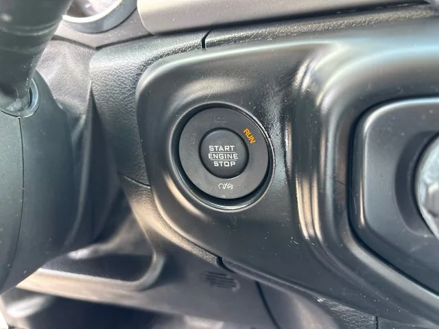 Used 2018 White Jeep Unlimited Sport S image 16