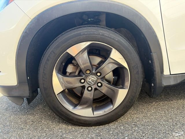Used 2018 White Honda EX image 18