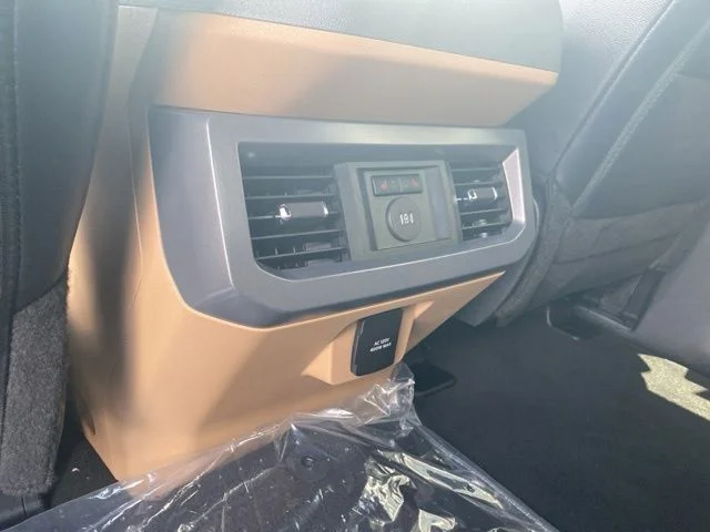 New 2026 Agate Black Metallic Ford F-350® Lariat® image 37