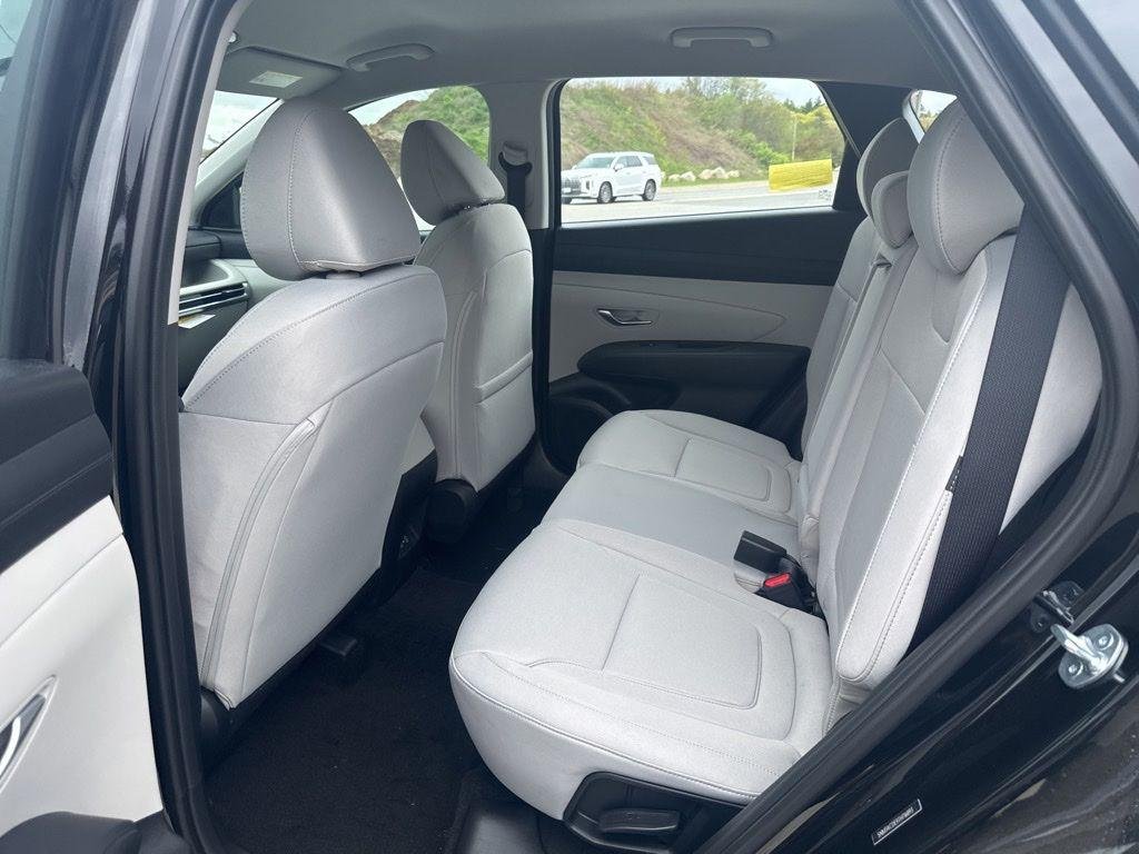 New 2026 Black Hyundai SE AWD image 20