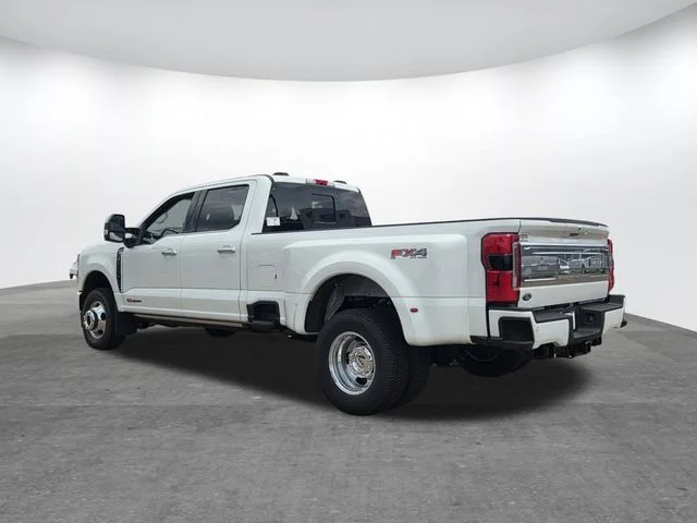 New 2026 Star White Metallic Tri-Coat Ford F-350® Platinum® image 25