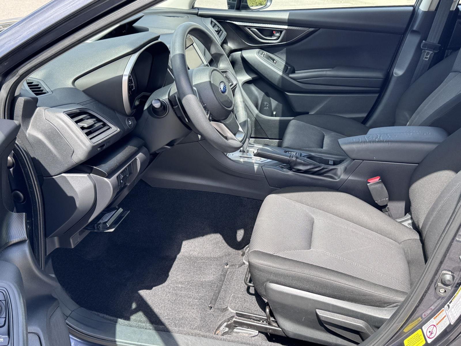 Used 2017 Ice Silver Metallic Subaru Premium image 23