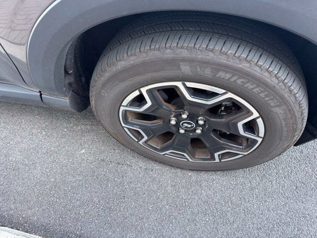 Used 2025 Gray Ford Outer Banks image 2