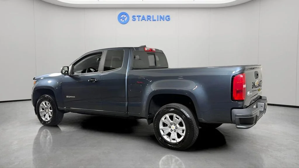 Used 2019 SHADOW GRAY METALLIC Chevrolet 2WD LT image 5