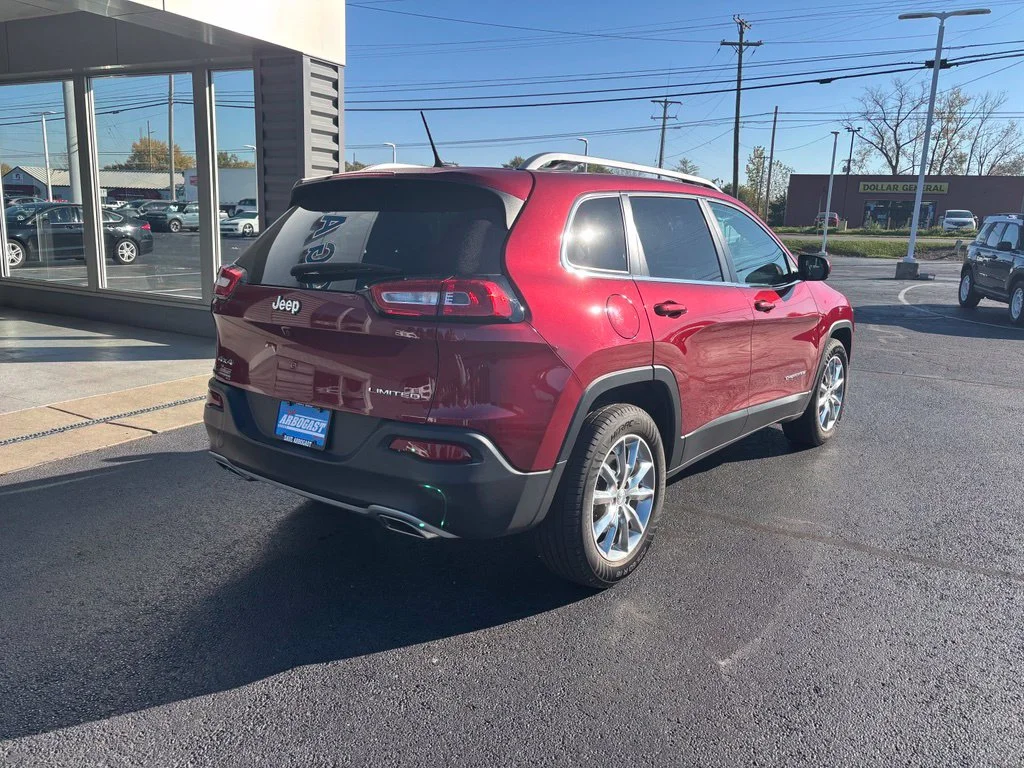 Used 2015 Red Jeep Limited image 5