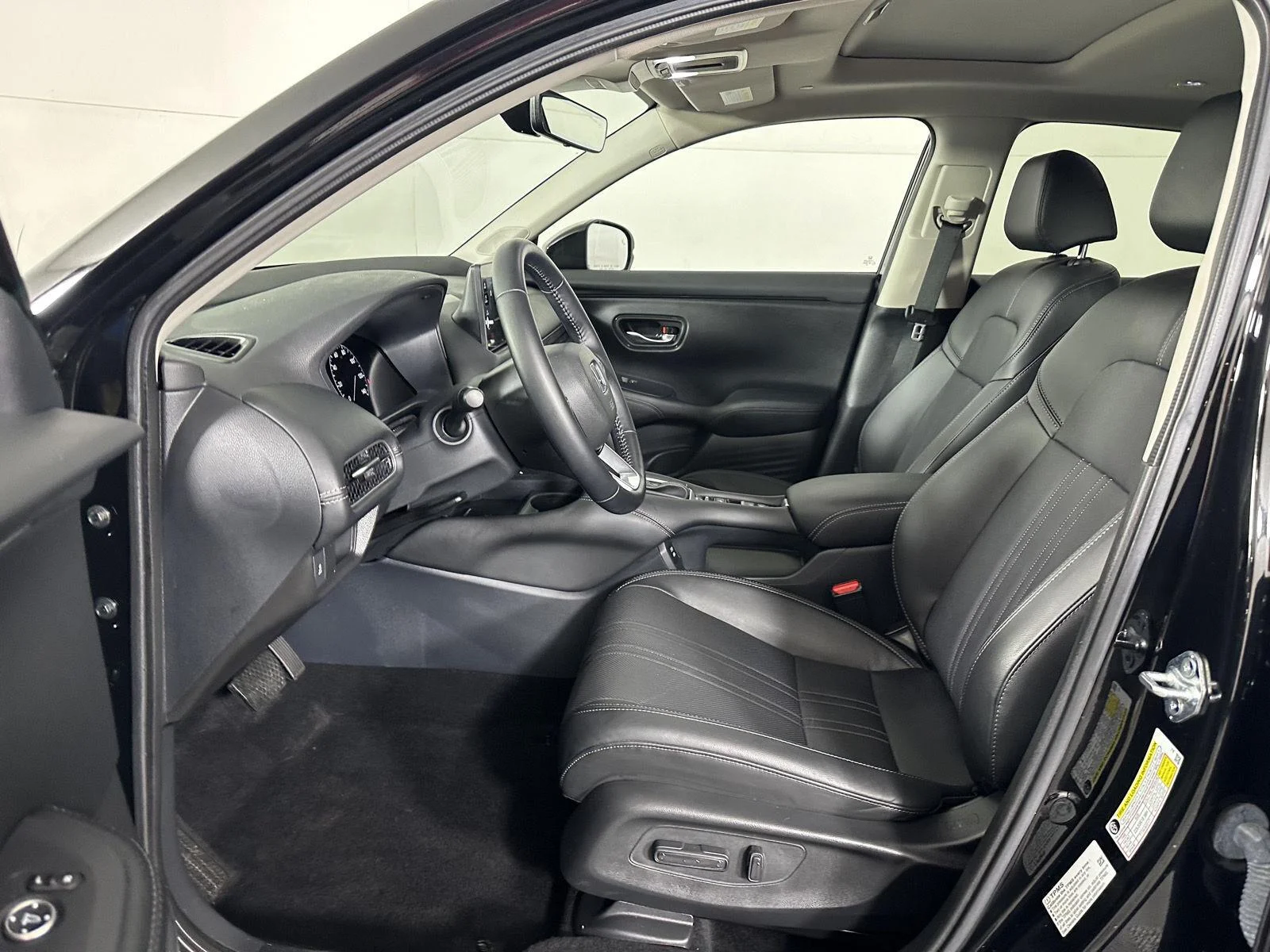Used 2026 Crystal Black Pearl Honda EX-L image 25