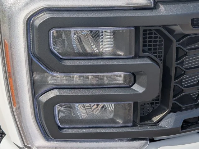 New 2027 Oxford White Ford F-350® XL image 4