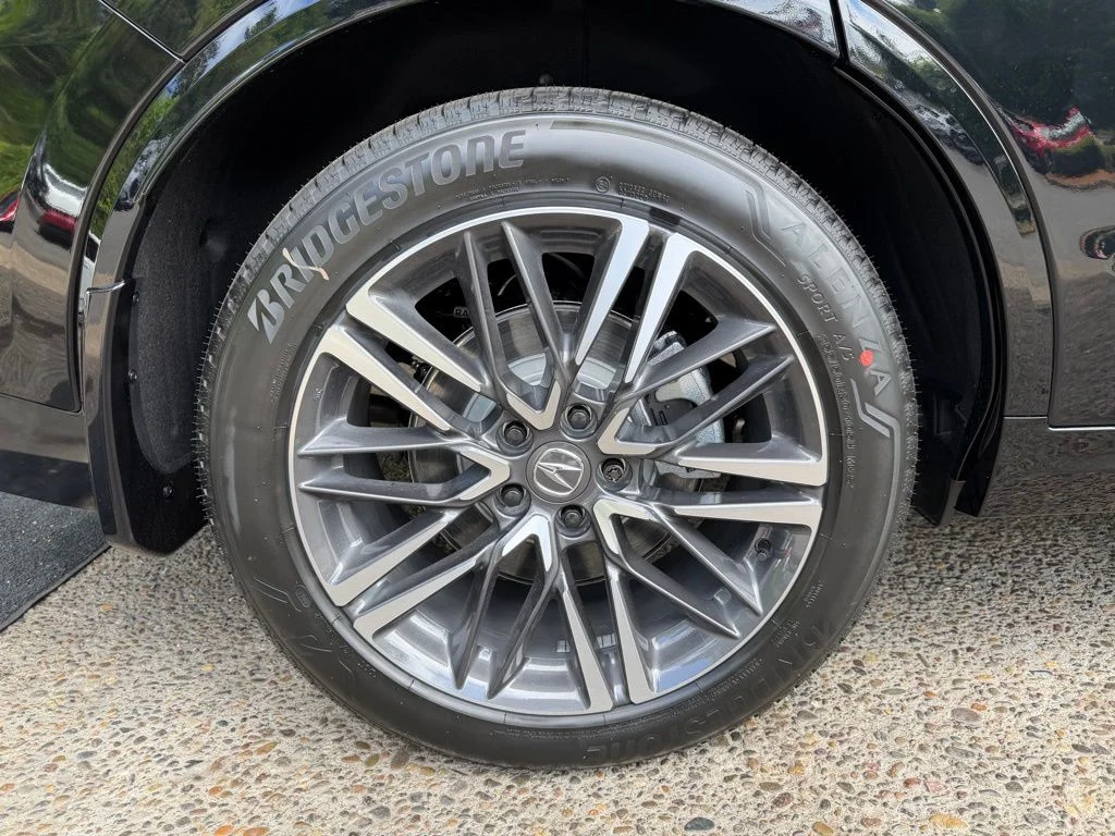 New 2026 Majestic Black Pearl Acura SH-AWD with Advance Package image 9
