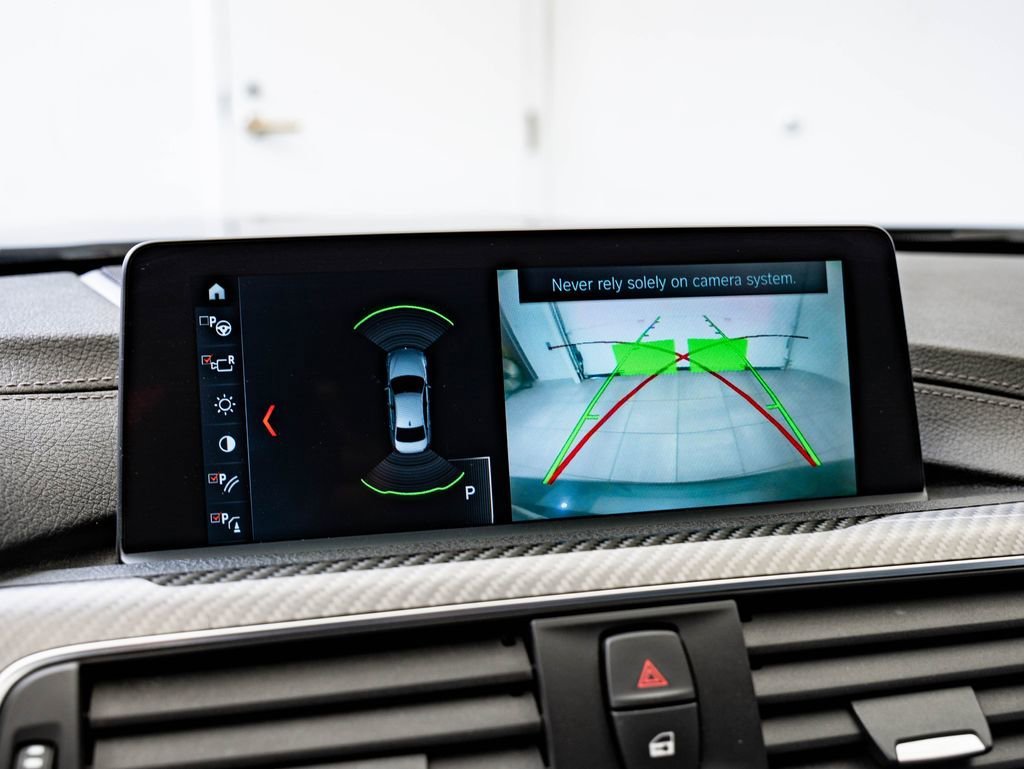 Used 2018 Mineral Gray Metallic BMW  image 34