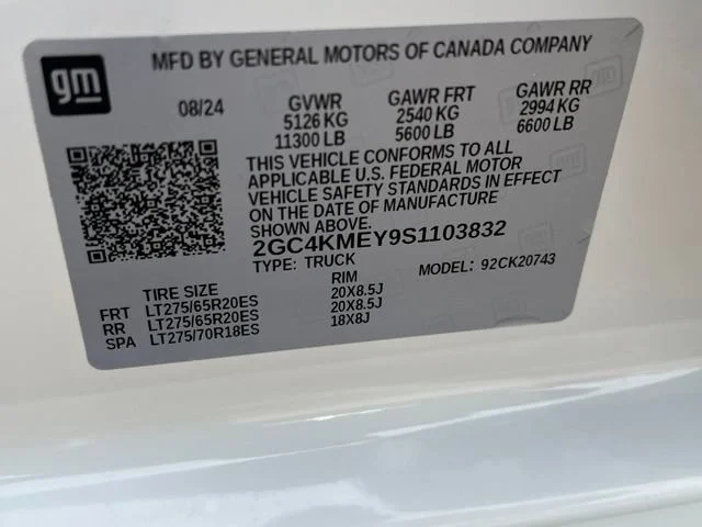 Used 2025 Summit White Chevrolet Custom image 14