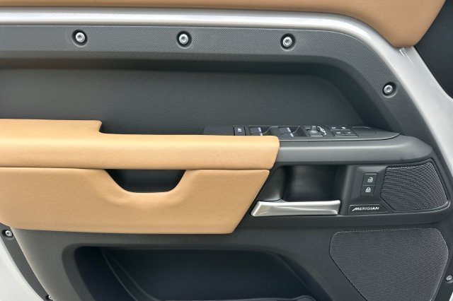 New 2026 Borasco Grey Land Rover S image 10