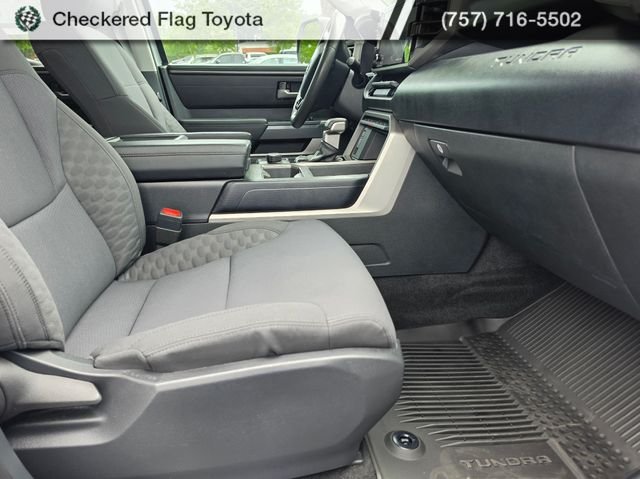 Used 2022 White Toyota SR5 image 42