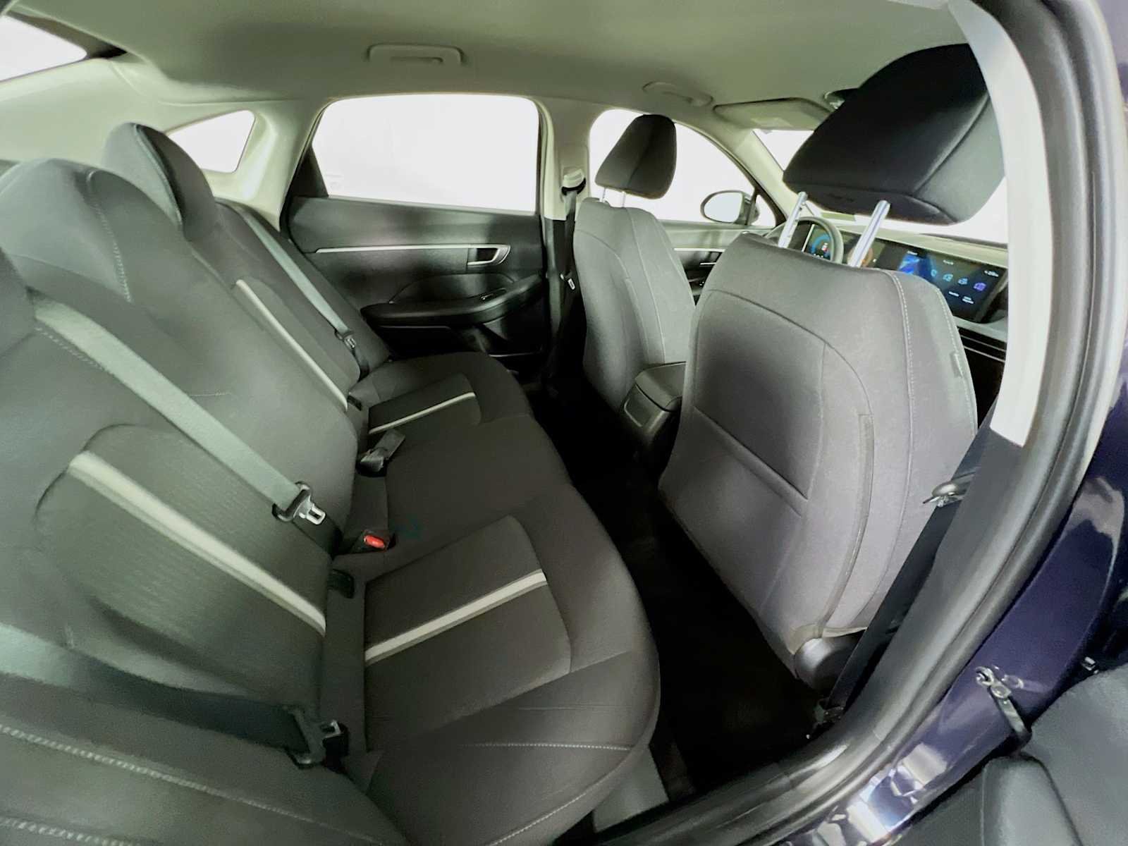 Used 2026 Carbon Blue Hyundai SE image 26