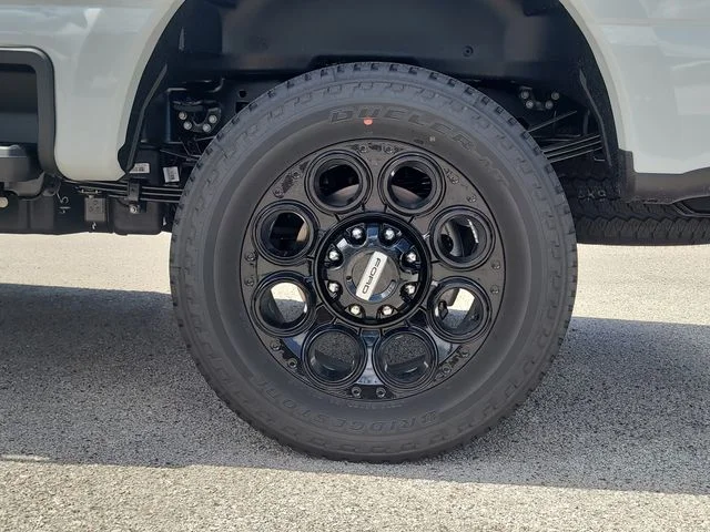 New 2026 Avalanche Ford Lariat image 8